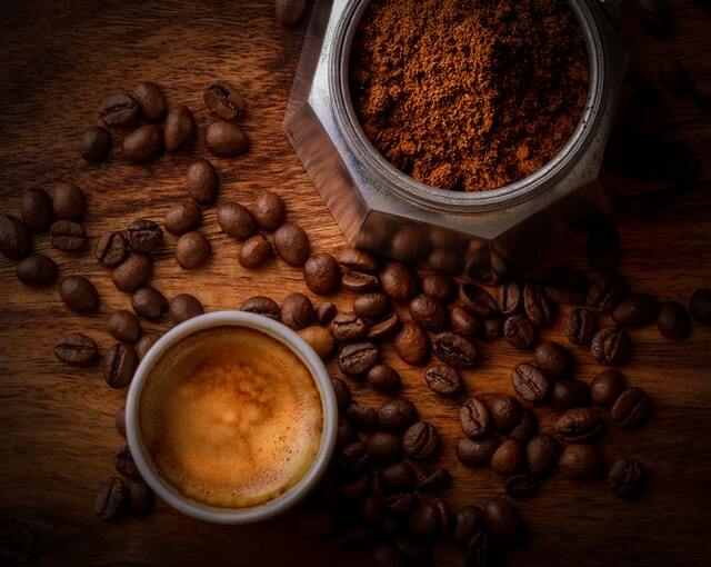 CAFÉ ☕ ¿BENEFICIOSO O MALO PARA LA SALUD? ENTENDIENDO SU RELACIÓN CON ACRILAMIDA, CAFEÍNA, PARKINSON O ALZHEIMER…